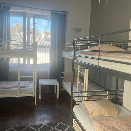 4 Couples & 4 Friends Hostel Krakow Luaran gambar