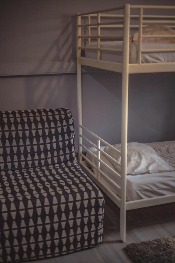 4 Couples & 4 Friends Hostel Krakow Luaran gambar