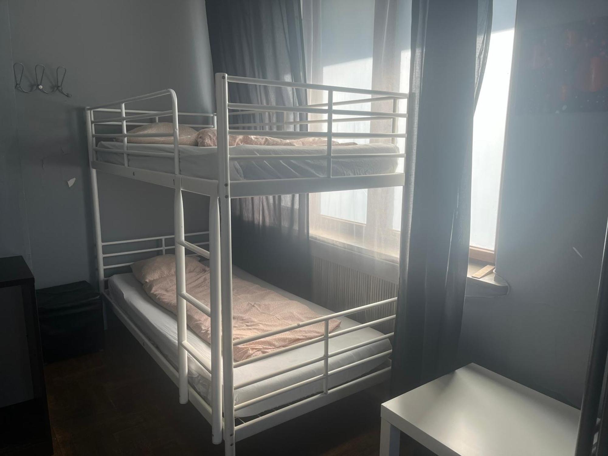 4 Couples & 4 Friends Hostel Krakow Luaran gambar