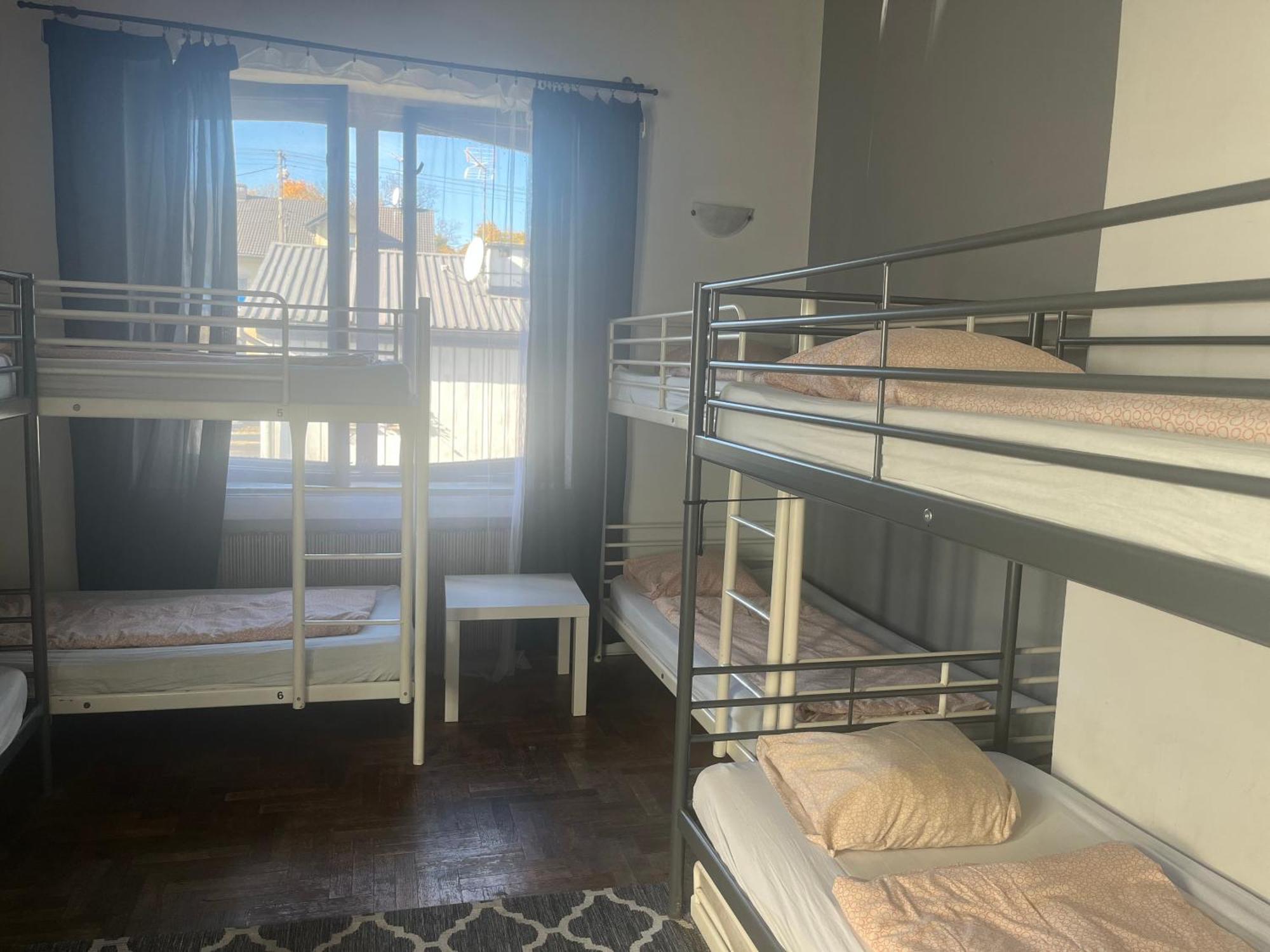 4 Couples & 4 Friends Hostel Krakow Luaran gambar